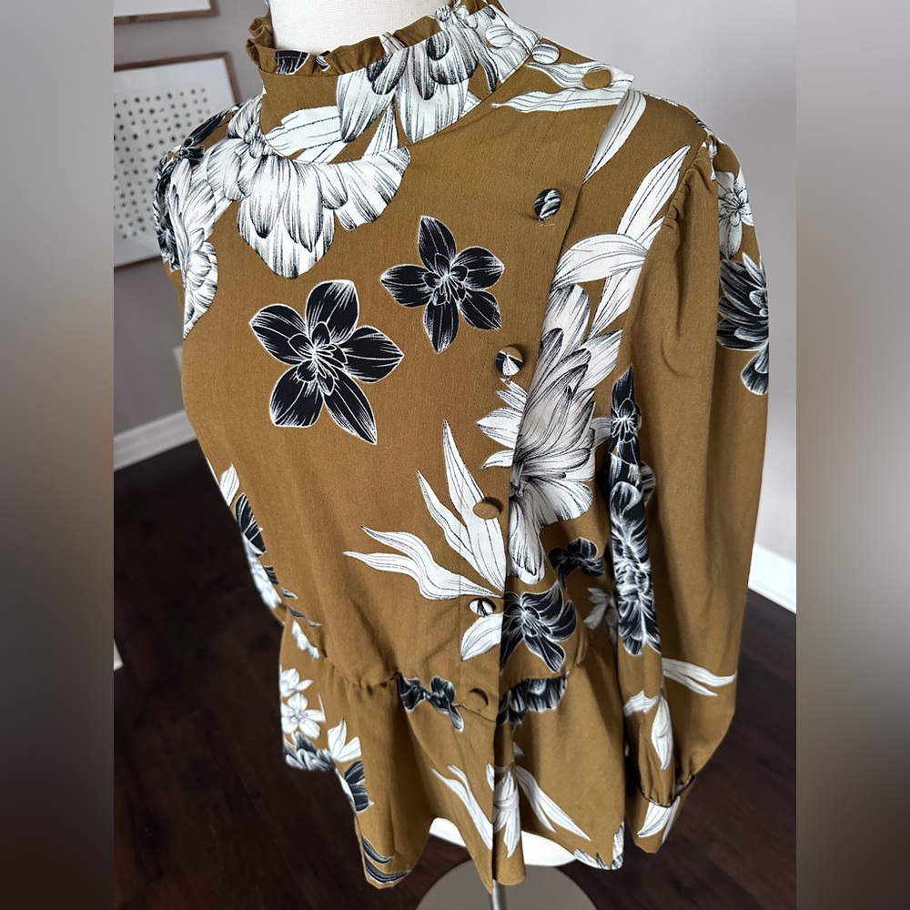 Who What Wear x Target Asymmetrical Button Peplum Blouse Brown Mustard Floral LG - Picture 3 of 11